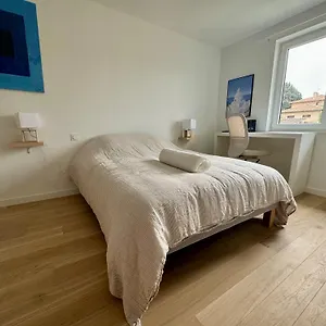 Chambre Privee Climatisee Avec Salle De Bain Privee - La Mer Genay (Rhone)
